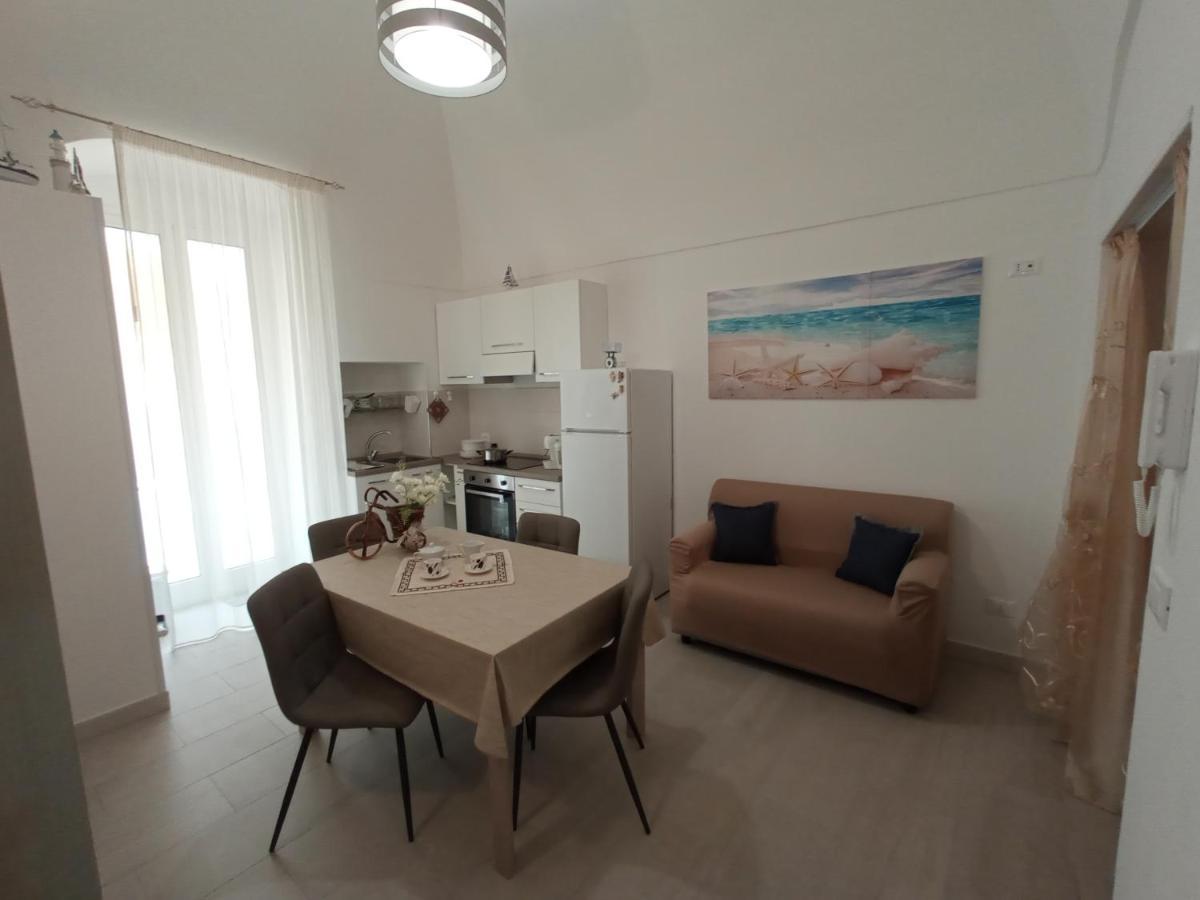 Casa Vacanze Iremia ポリニャーノ・ア・マーレ エクステリア 写真